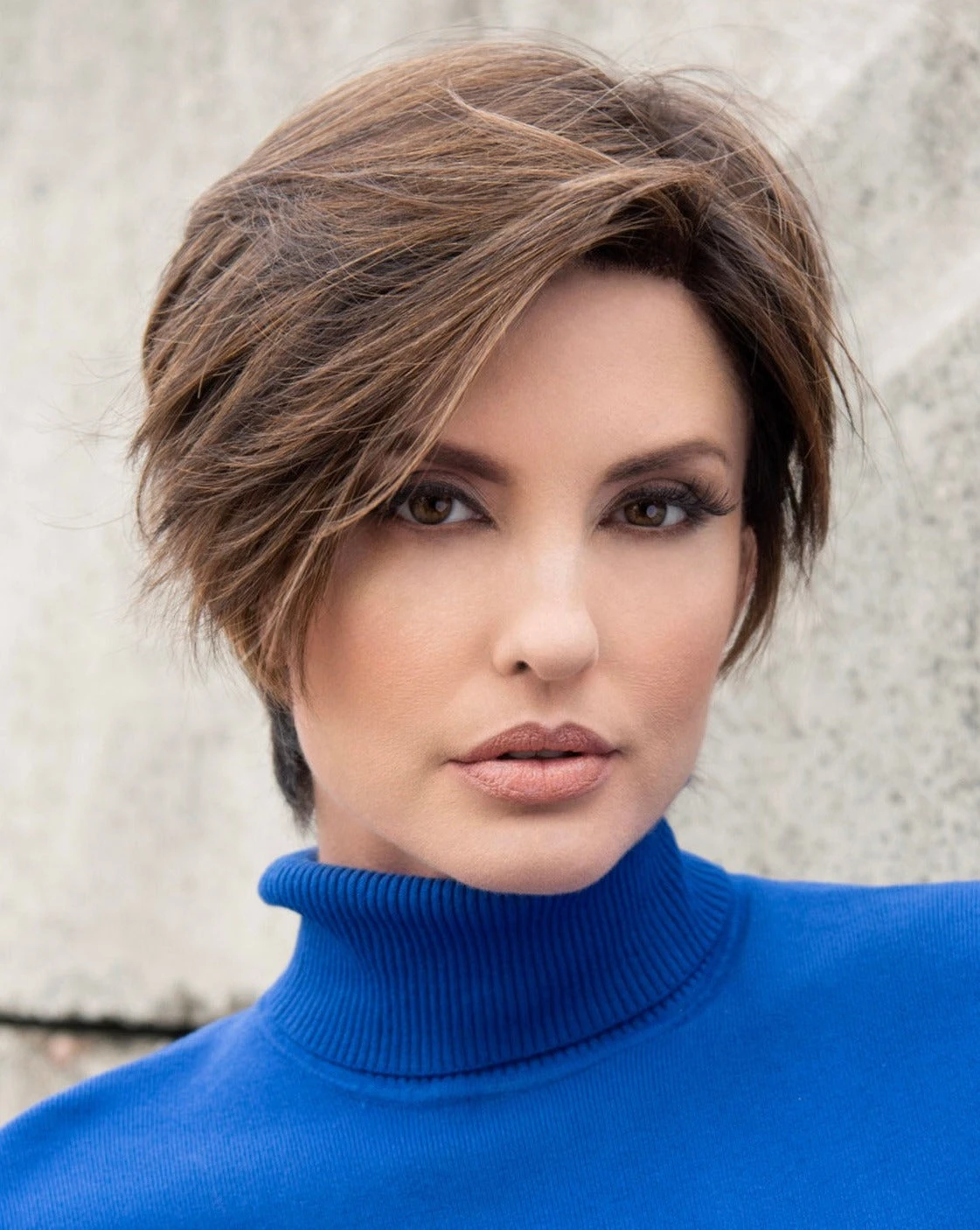 Billie Wig By Envy | Human Hair/Synthetic Blend 4 Billie Wig By Envy | Human Hair/Synthetic Blend - Image 2