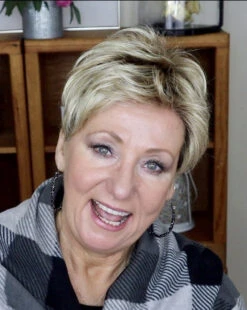 Stay Wig By Ellen Wille -Wig Promotion Sale EWstaychampr4