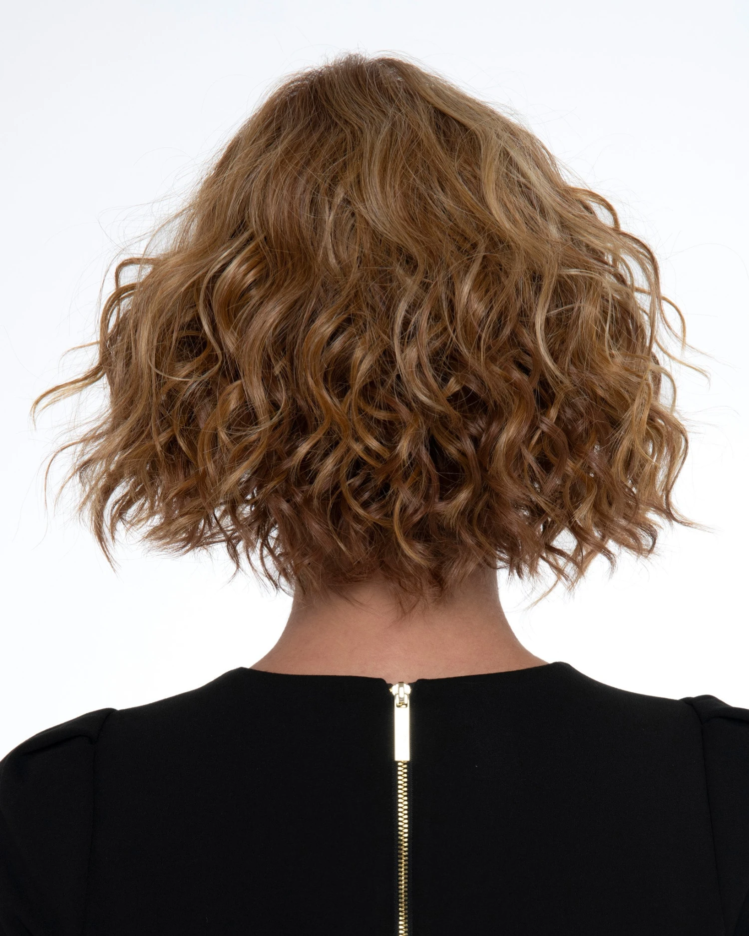 Jordan Wig By Envy | Mono Part | Human Hair | Synthetic Blend 6 Jordan Wig By Envy | Mono Part | Human Hair | Synthetic Blend - Image 4