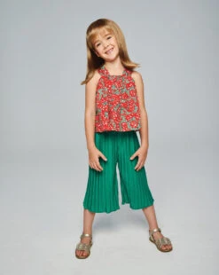 Pretty In Fabulous By Hairdo | Mono Crown | Children's Wig -Wig Promotion Sale KIDZ PrettyInFabulous Model Front2