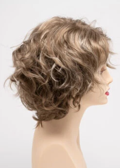 Suzi Wig By Envy 34 Suzi Wig By Envy -Wig Promotion Sale Suzi Almond Breeze