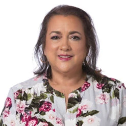 Total Topper By Toni Brattin | Heat Friendly Synthetic -Wig Promotion Sale TB TotalTopper Product Before1