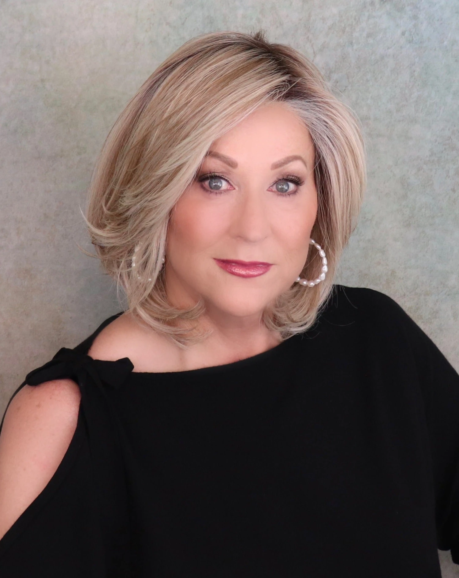 Upstage Wig By Raquel Welch 3 Upstage Wig By Raquel Welch